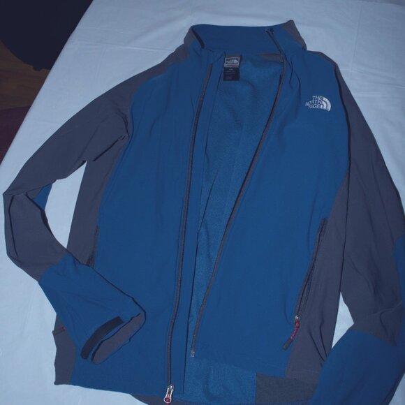 North Face sweater - Picture 2 of 4